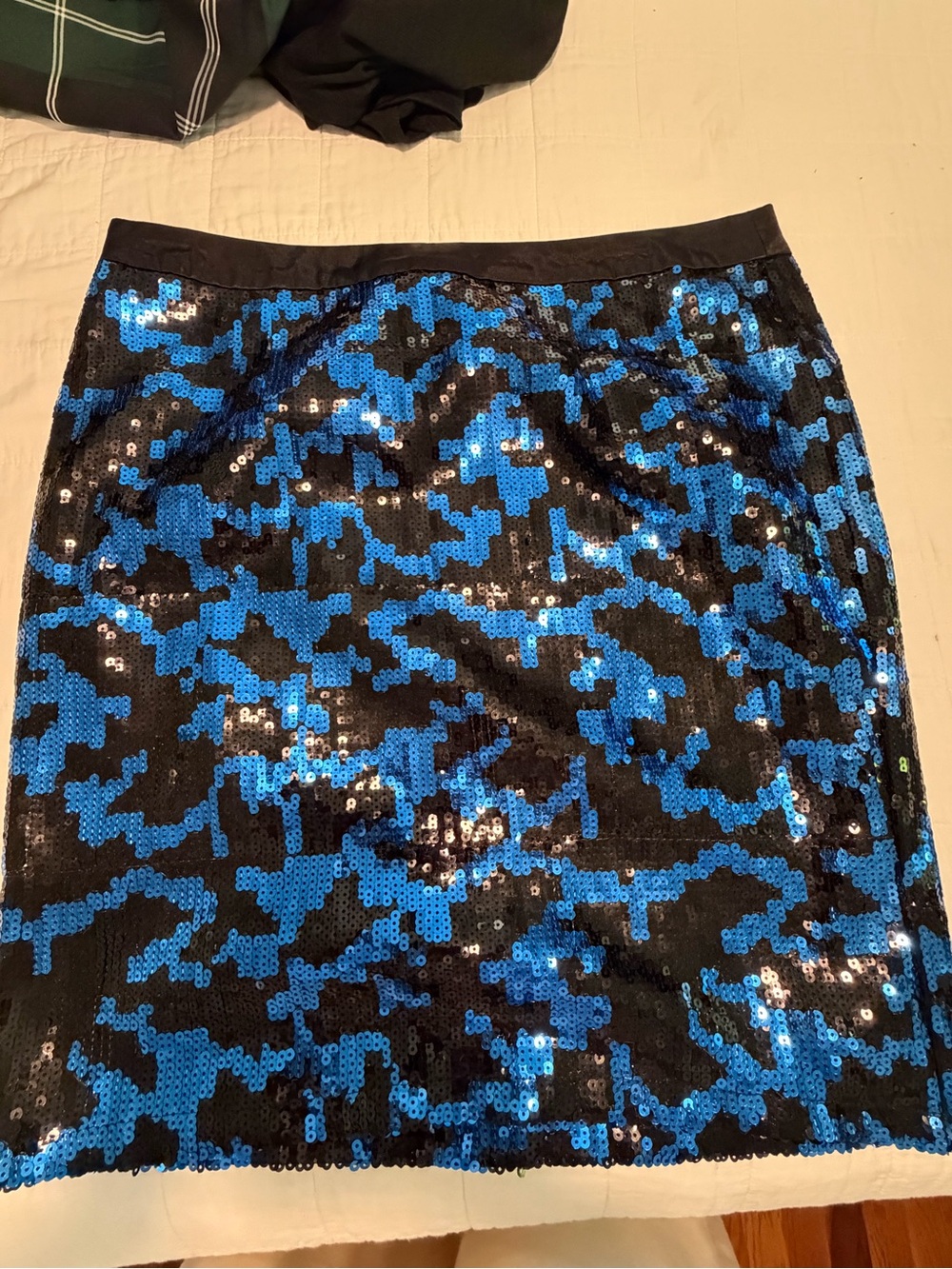BCBG Blue and Black Sequin Mini Skirt - Picture 10 of 10